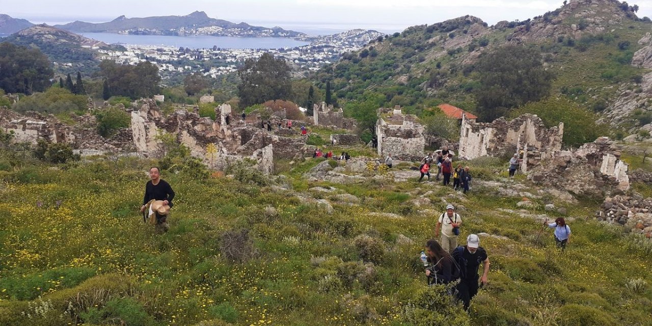 Aydınlı doğaseverler, 600 yıllık bir Türkmen köyü Sandima’yı keşfetti
