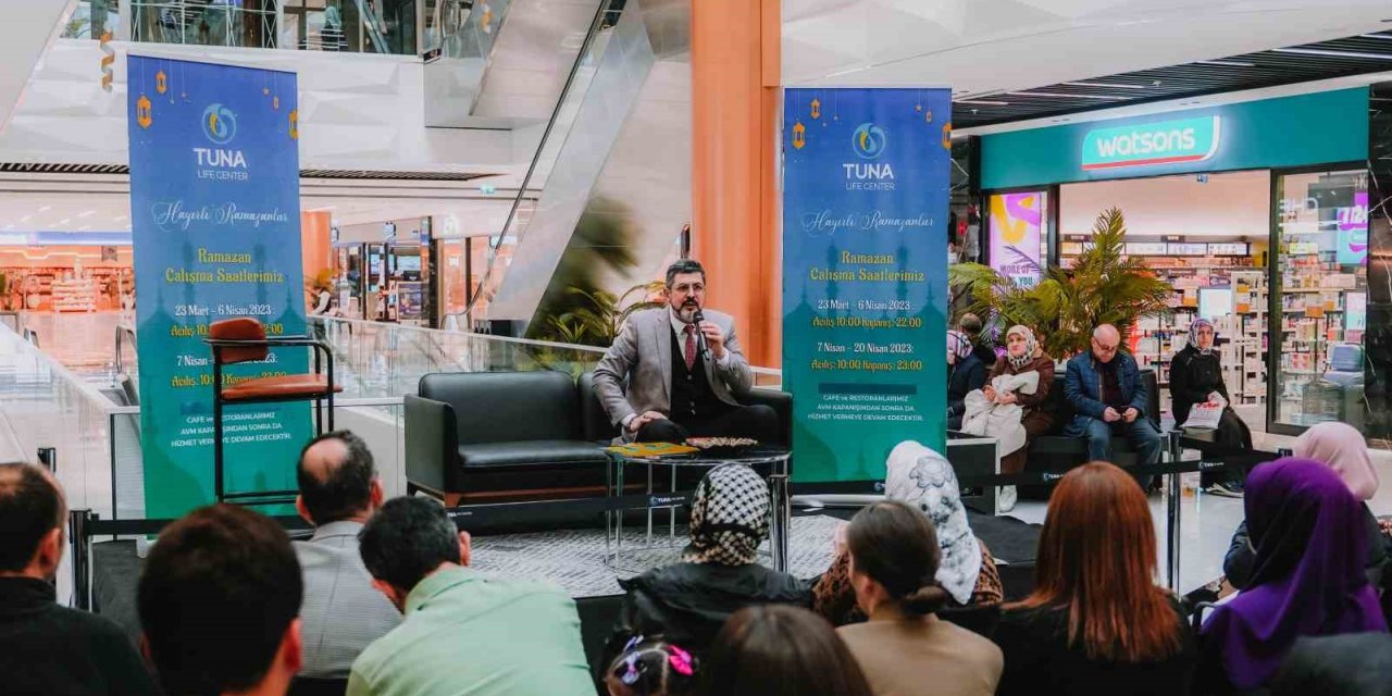 Fatih Çıtlak Tuna Life Center’da sevenleriyle buluştu