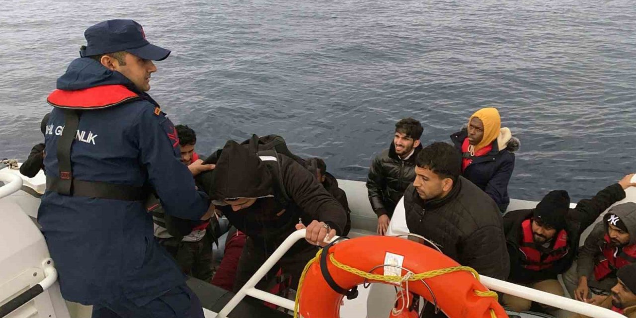 Datça’da 31 düzensiz göçmen kurtarıldı