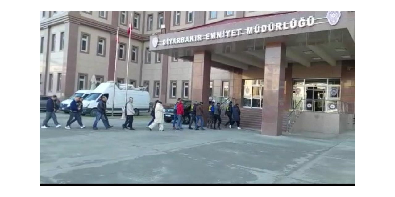 "Togg’a kredi" ilanı verip 158 milyon liralık vurgun yapan 25 çete üyesi tutuklandı