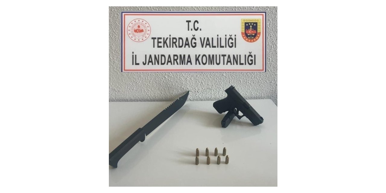 Pala ve silahlar ele geçirildi