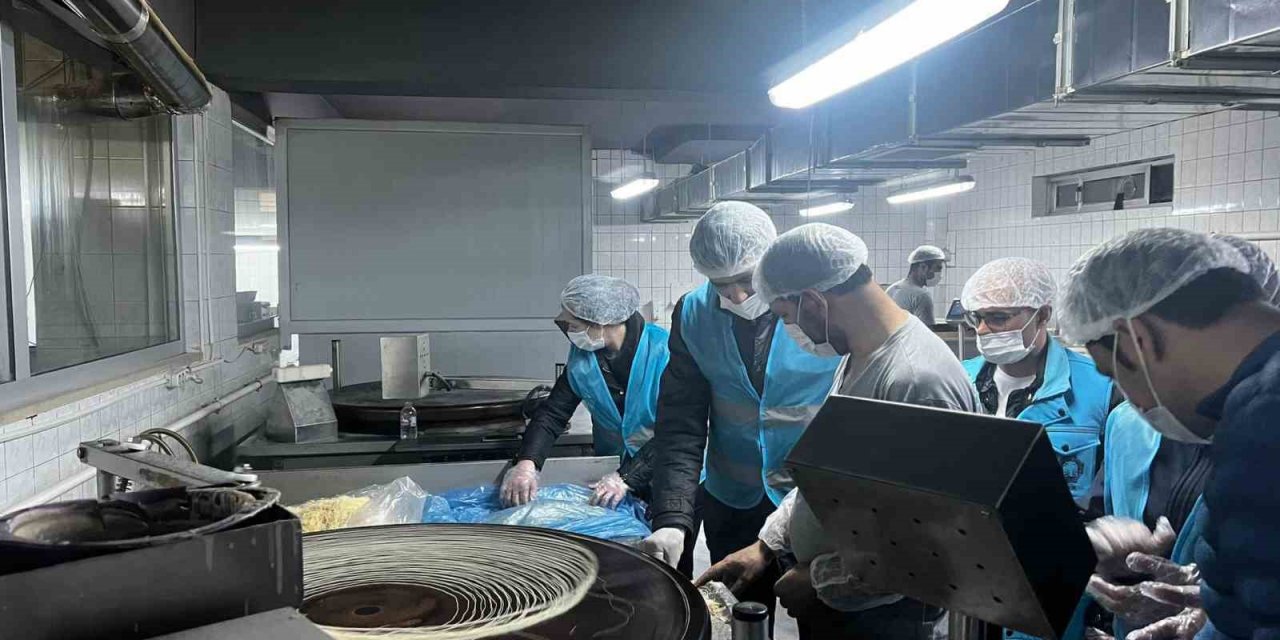 Bayram öncesi Diyarbakır’daki tatlı imalathanelerine sıkı denetim