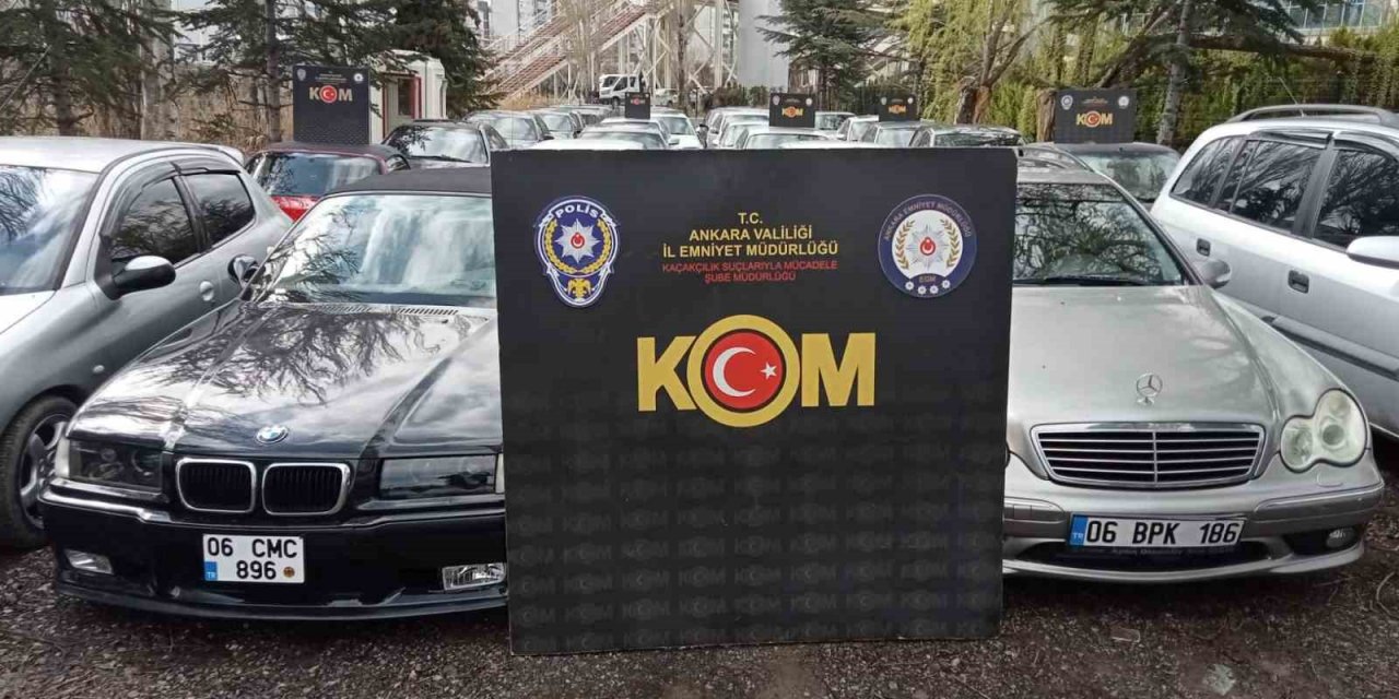 Bulgaristan’dan yaşa dışı yollarla getirdikleri araçların şasi numarasını değiştirip ’change’ yapan çeteye "Kontak" operasyonu