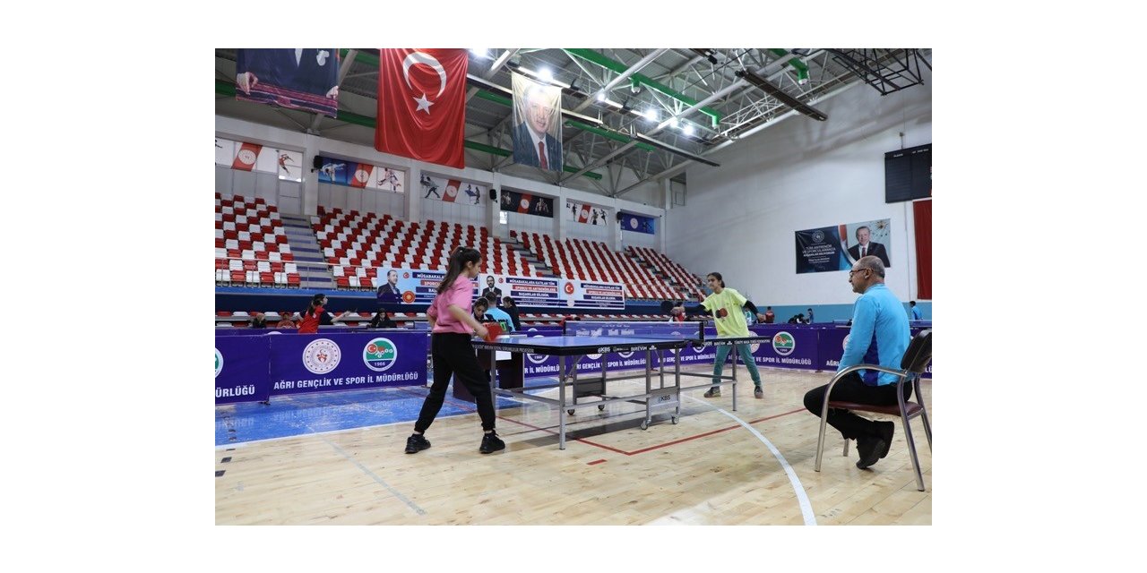 Masa Tenisi Grup Müsabakaları başladı