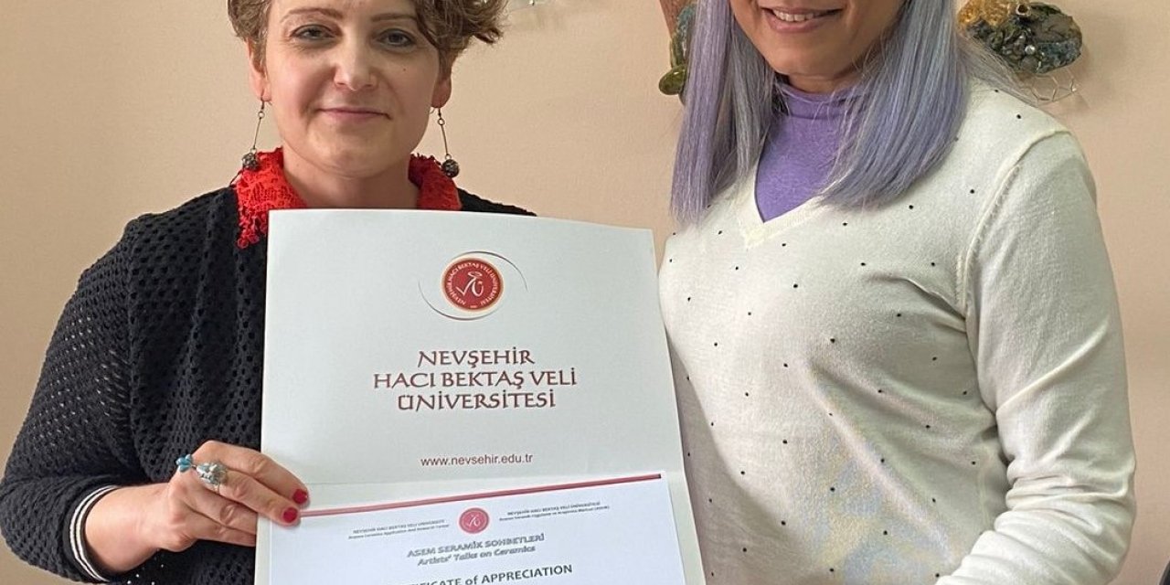 Online ’Seramik Sohbetleri’ programının ilki düzenledi