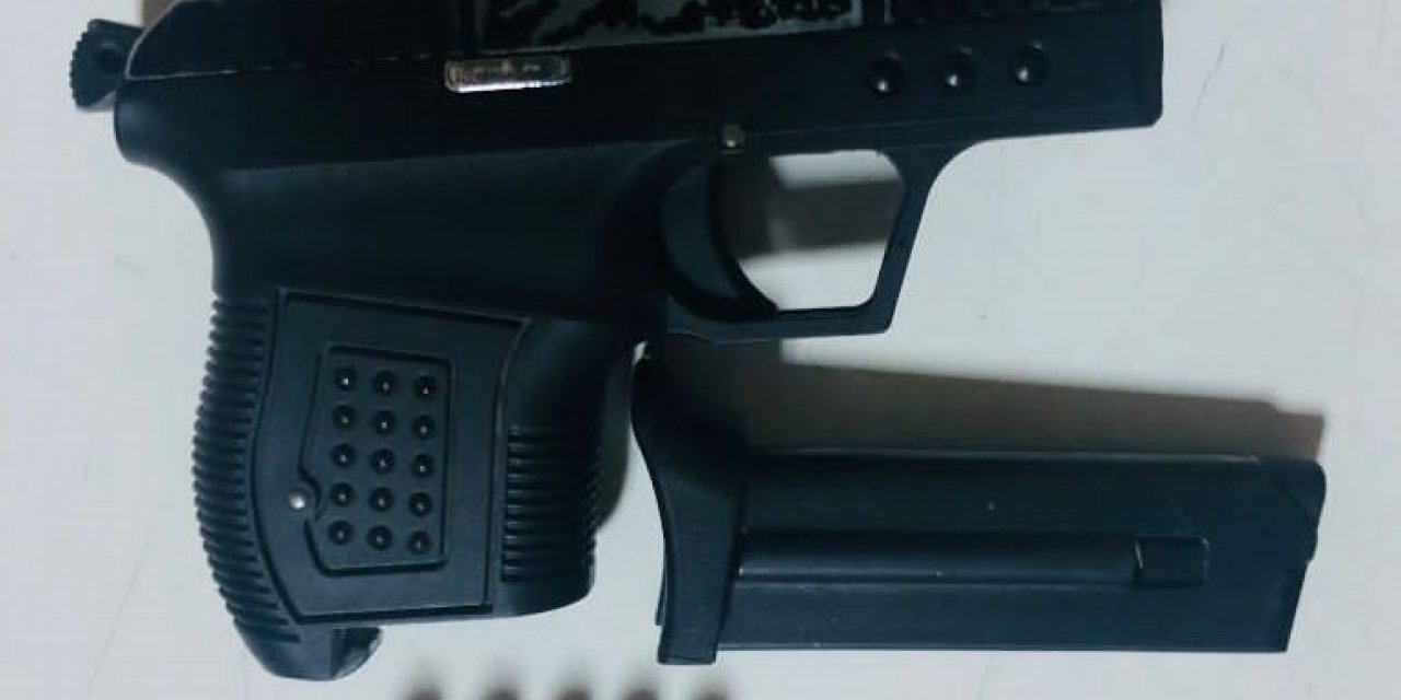 Kumar masasında yakalanan 12 kişiye 48 bin lira ceza kesildi