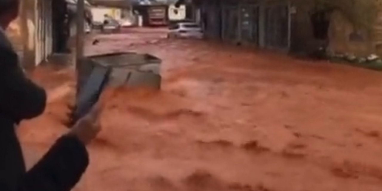 Şanlıurfa’da sağanak yağış sele neden oldu