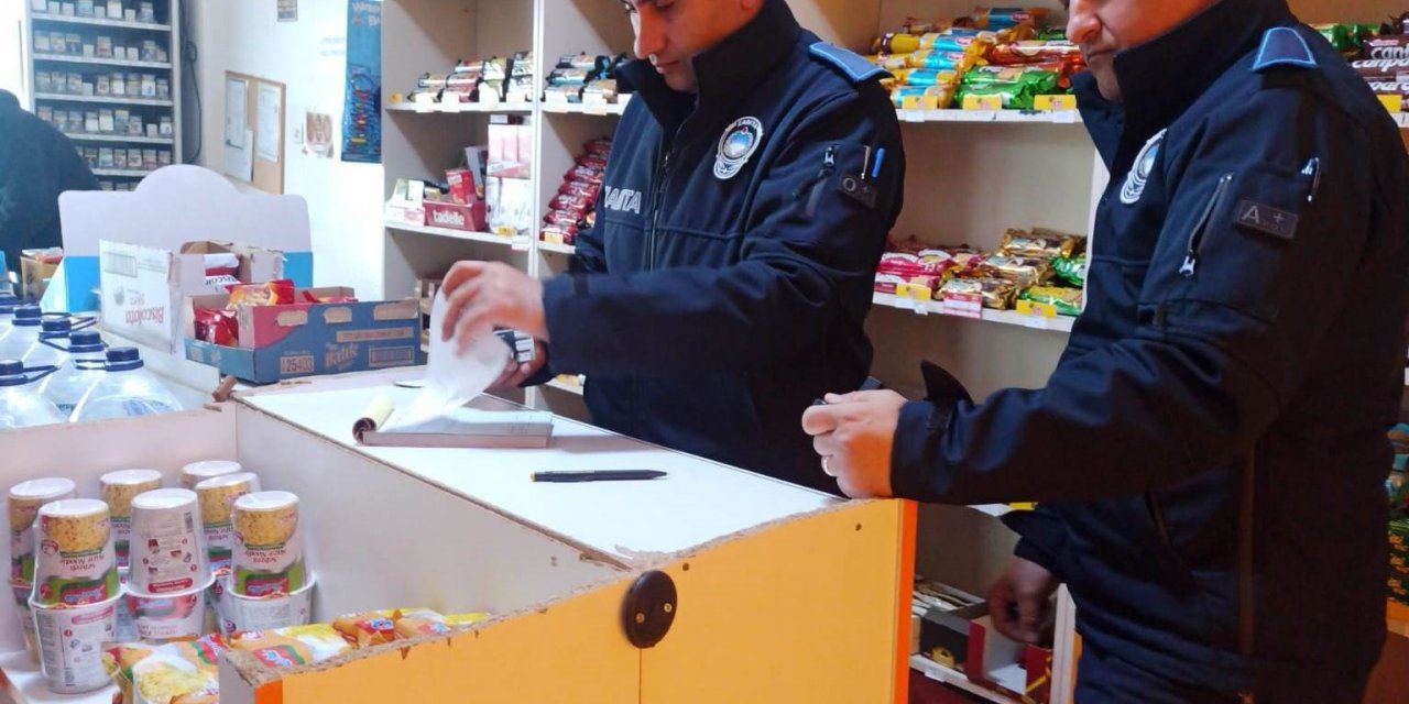 Yalova Altınova’da bakkallar denetlendi