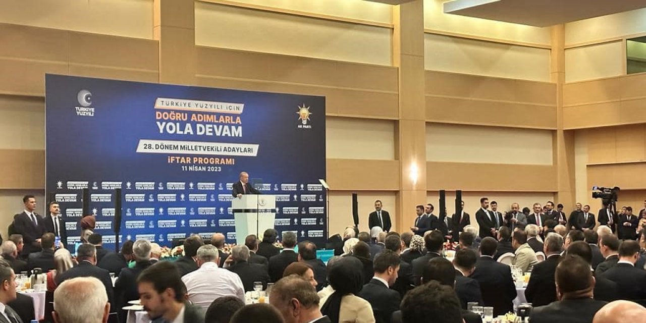 Başkan Büyükkılıç, Cumhurbaşkanı Erdoğan’ın düzenlediği iftar programına katıldı