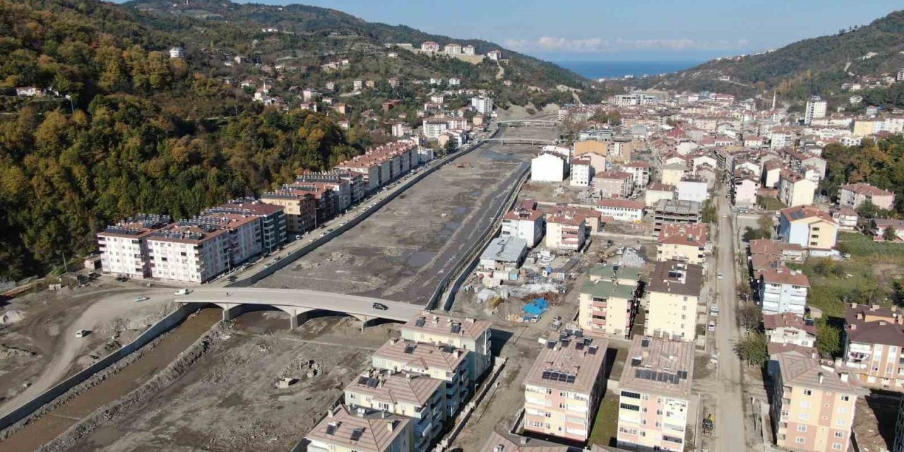 Batı Karadeniz’de selin vurduğu ilçeler yeniden ayağa kaldırıldı