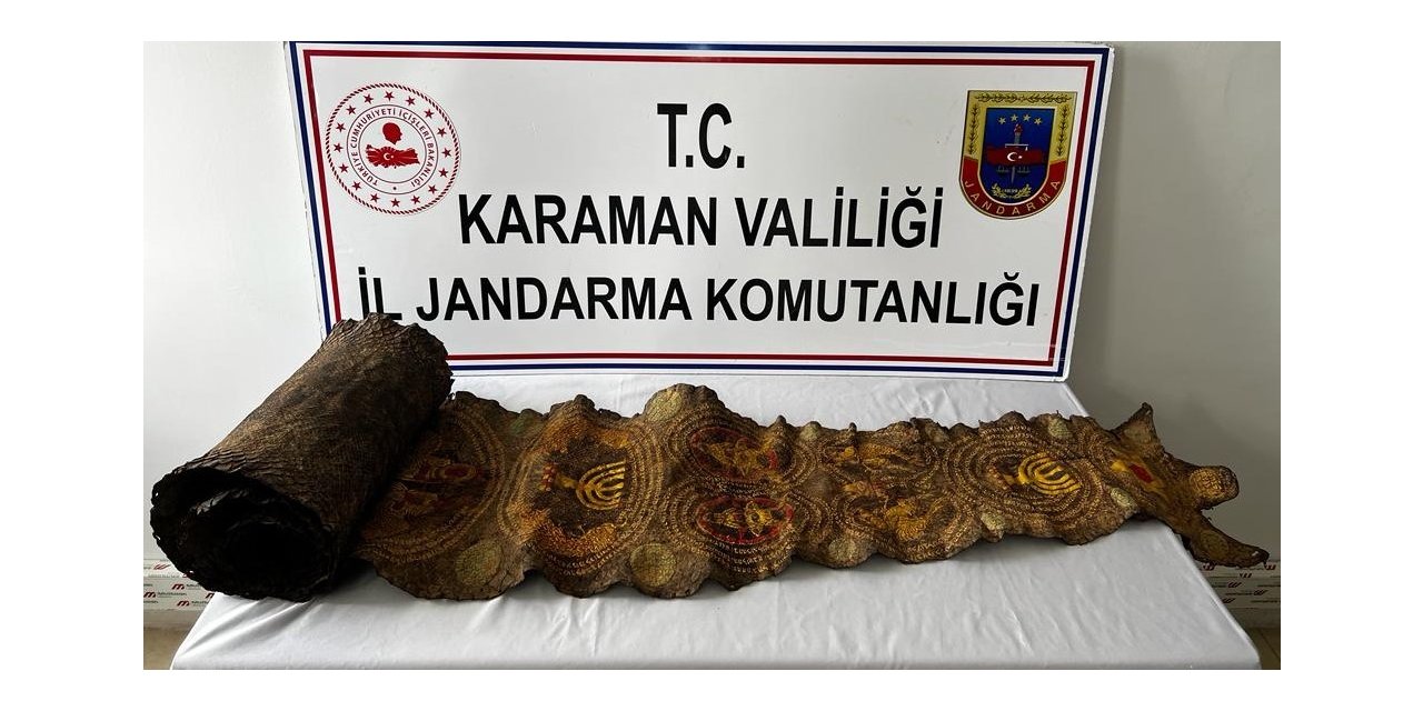 Karaman’da piton derisi üzerine yazılı kabartmalı tılsım ele geçirildi