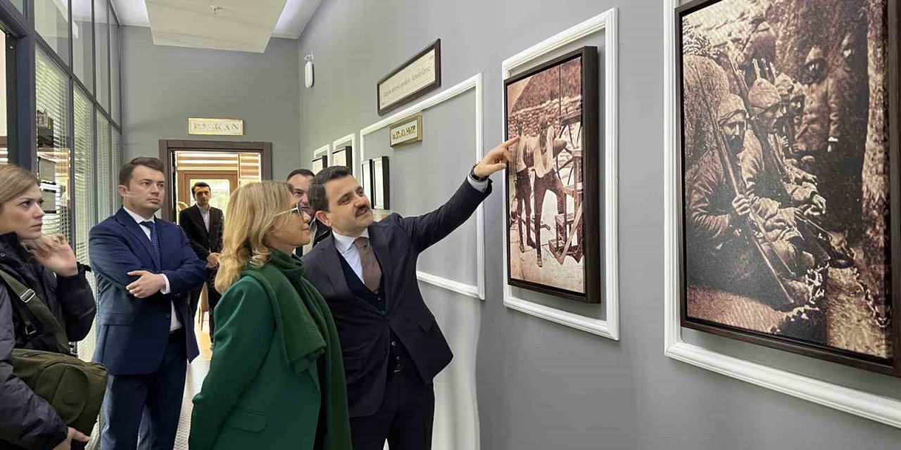 Eski Başbakan Tansu Çiller, Tarihi Alan ile ilgili bilgi aldı