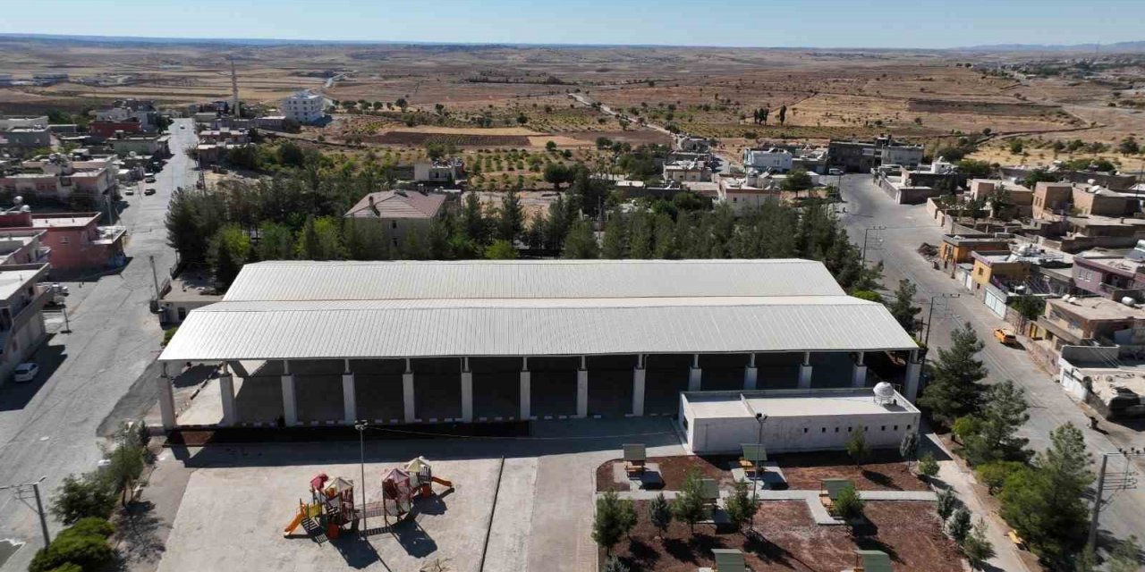 Mardin Büyükşehir Belediyesi 4 ilçede kapalı pazar alanı çalışmalarını tamamladı