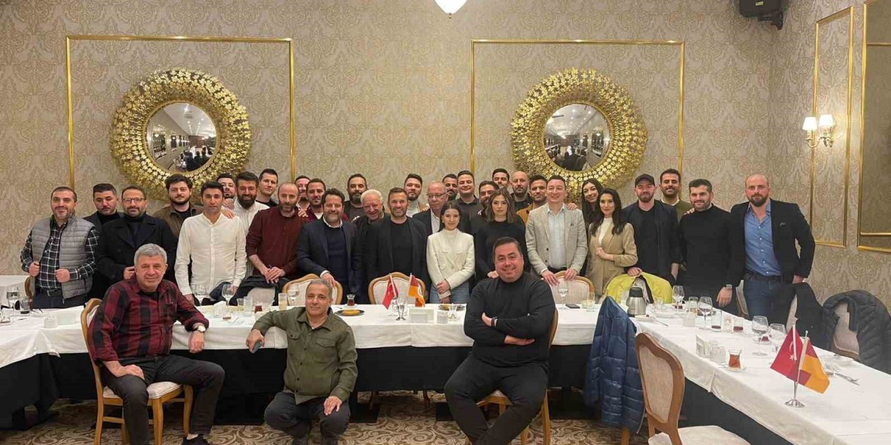 Okan Buruk: "6 puan öndeyiz, bu önemli bir avantaj ama bütün maçları kazanmak zorundayız"