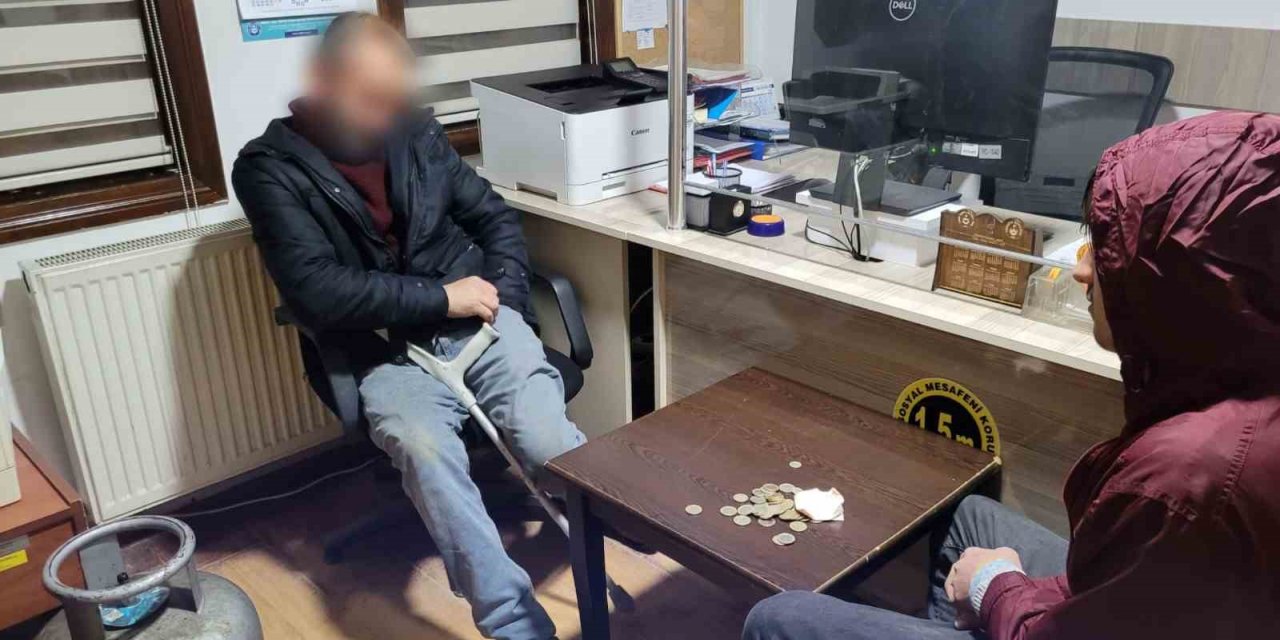 Engelini duygu istismarı için kullandı