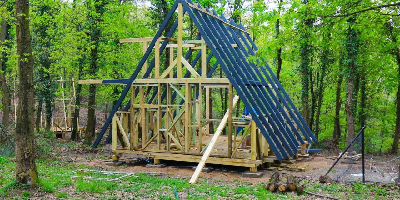 Büyükşehir’in bungalovları tabiatın kalbinde yükseliyor