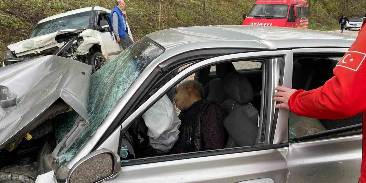 Gönen’de trafik kazasında 1 kişi yaralandı, 1 kişi öldü