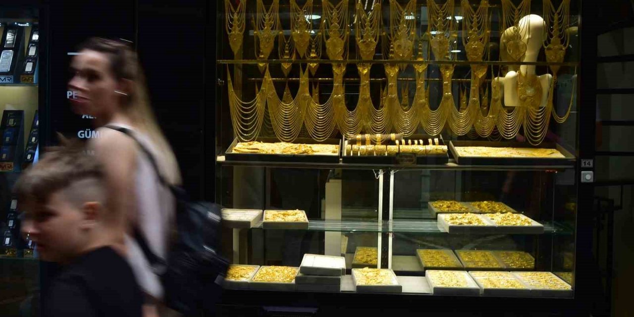 Gram altın tarihi rekorunu tazeledi
