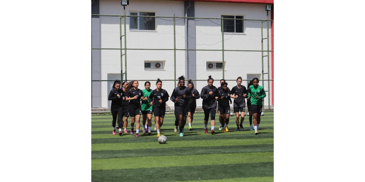Amedspor Kadın Futbol takımının maç hazırlıkları devam ediyor