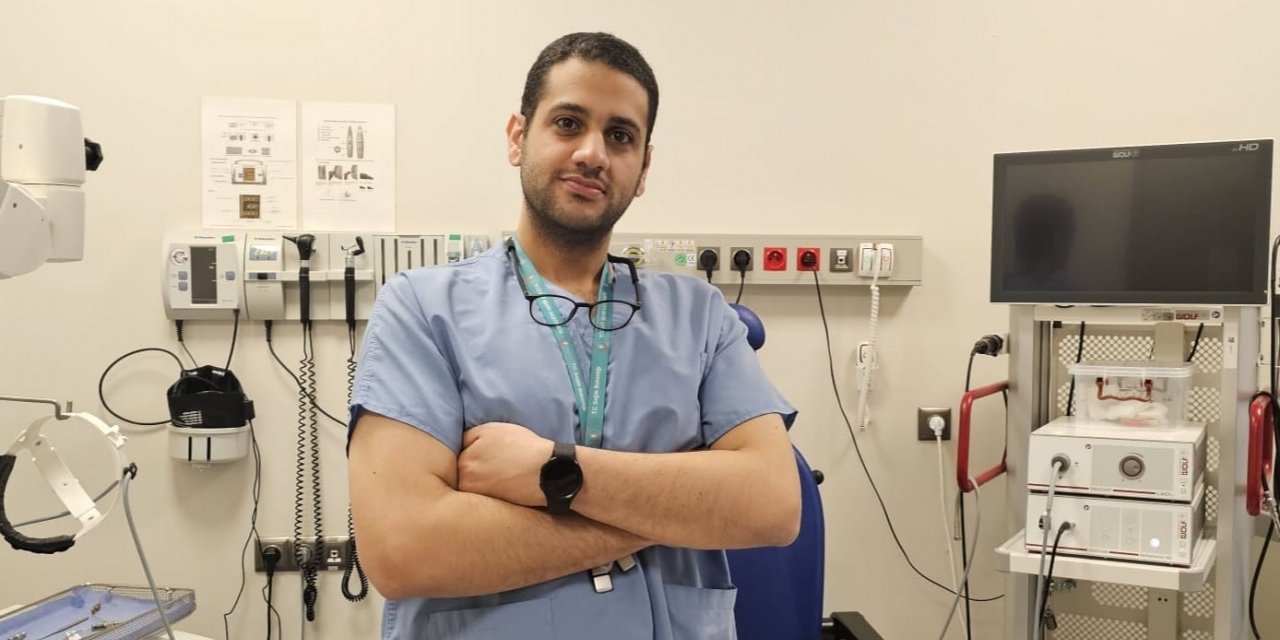 50 yaşındaki hastanın burnundan 8 santimetrelik kitle alındı