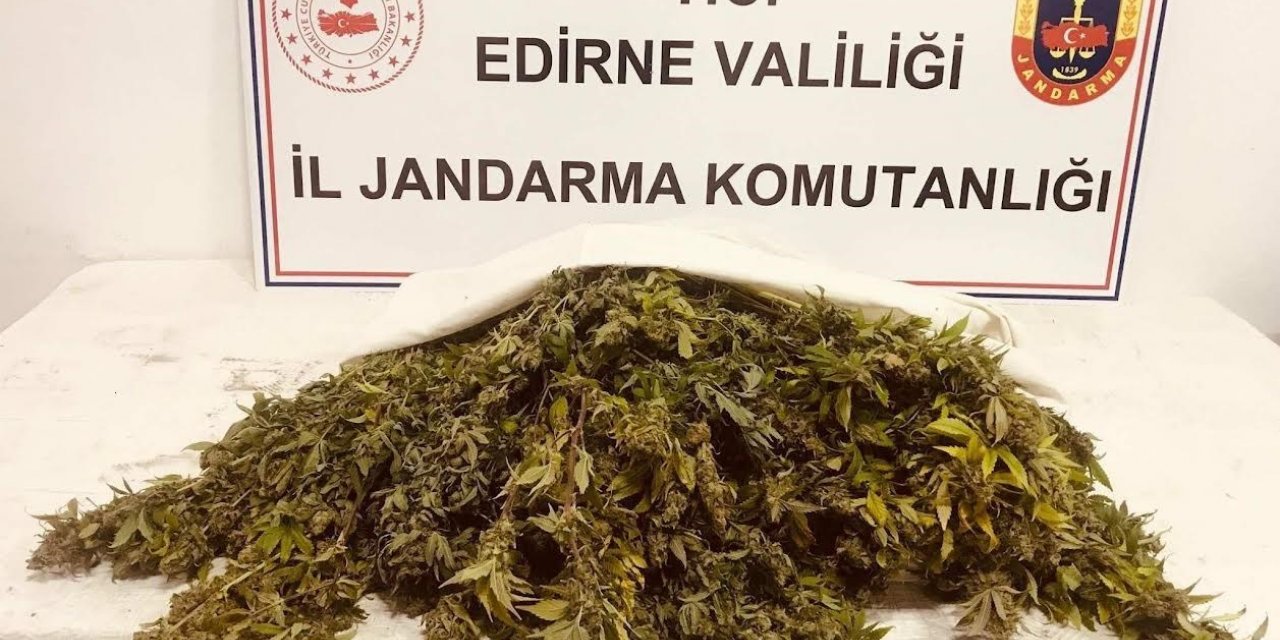 Jandarmadan zehir tacirlerine darbe