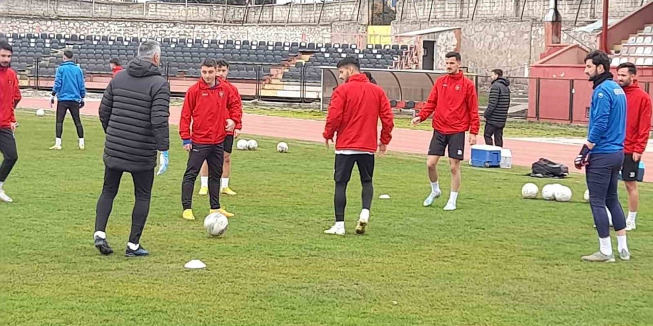 Uşakspor, Pazarspor maçı hazırlıklarını sürdürdü