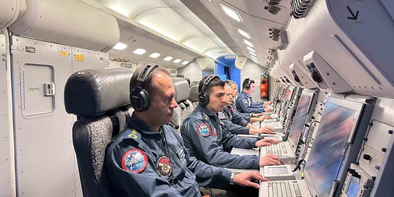 E-7T Havadan İhbar Kontrol Uçağı NATO hava unsurları ile tatbikat icra etti