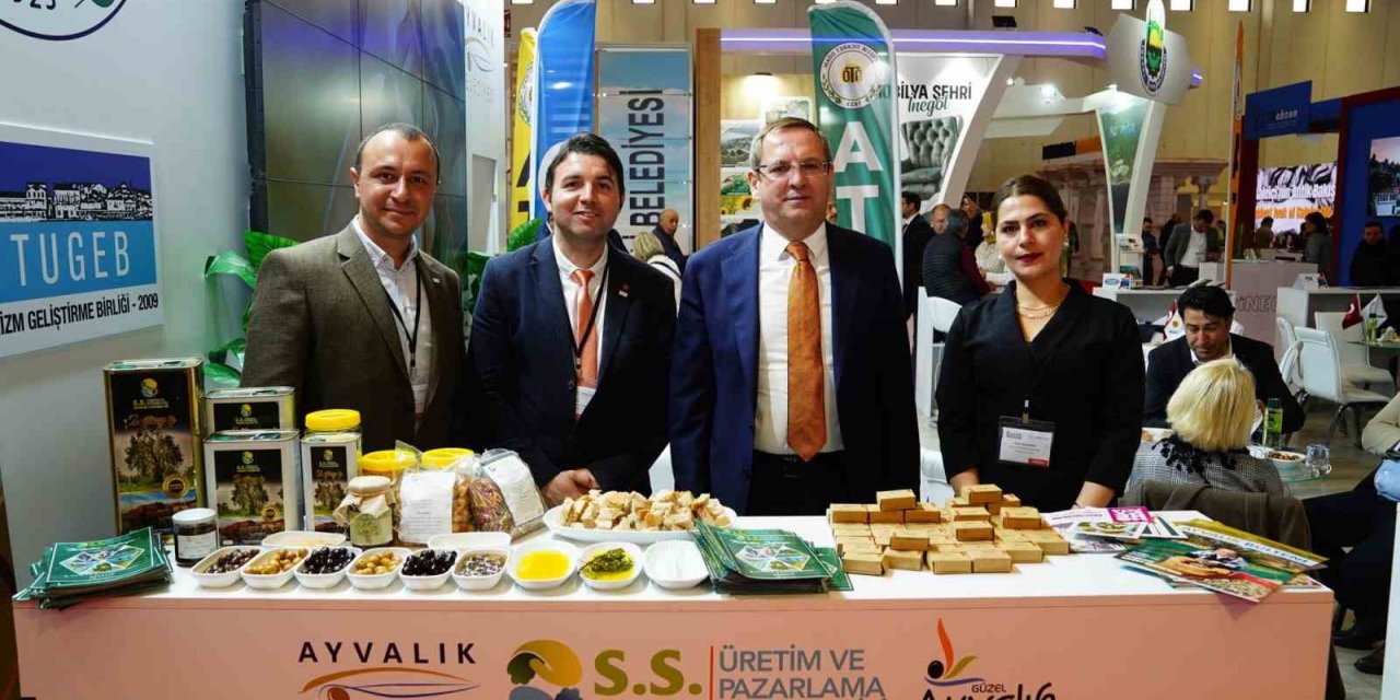 Ayvalık, İstanbul-EMİTT fuarındaki yerini aldı