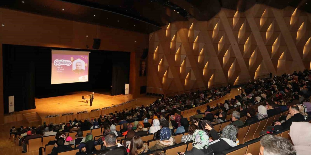Ekranların sevilen yüzü Bekir Develi’ye yoğun ilgi