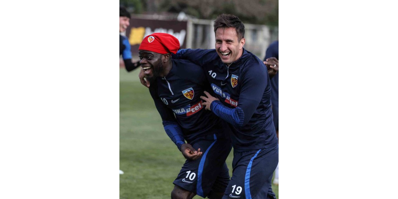 Kayserispor lidere bileniyor