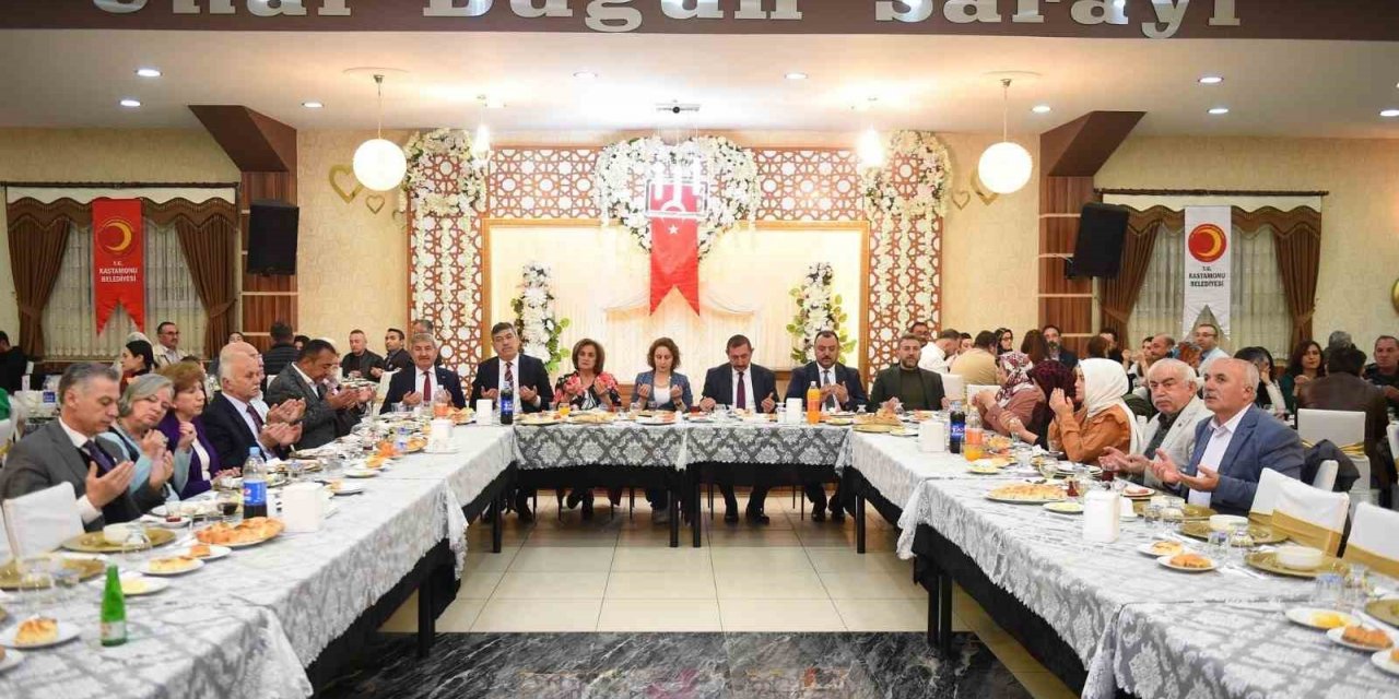 Başkan Vidinlioğlu: “Yeni dönemde yanımda böylesine güçlü bir ekip olduktan sonra elbette yeniden adayım"