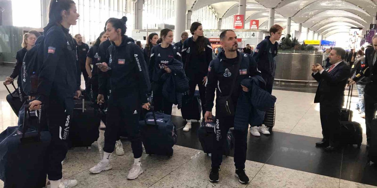 Igor Gorgonzola Novara, İtalya’ya döndü