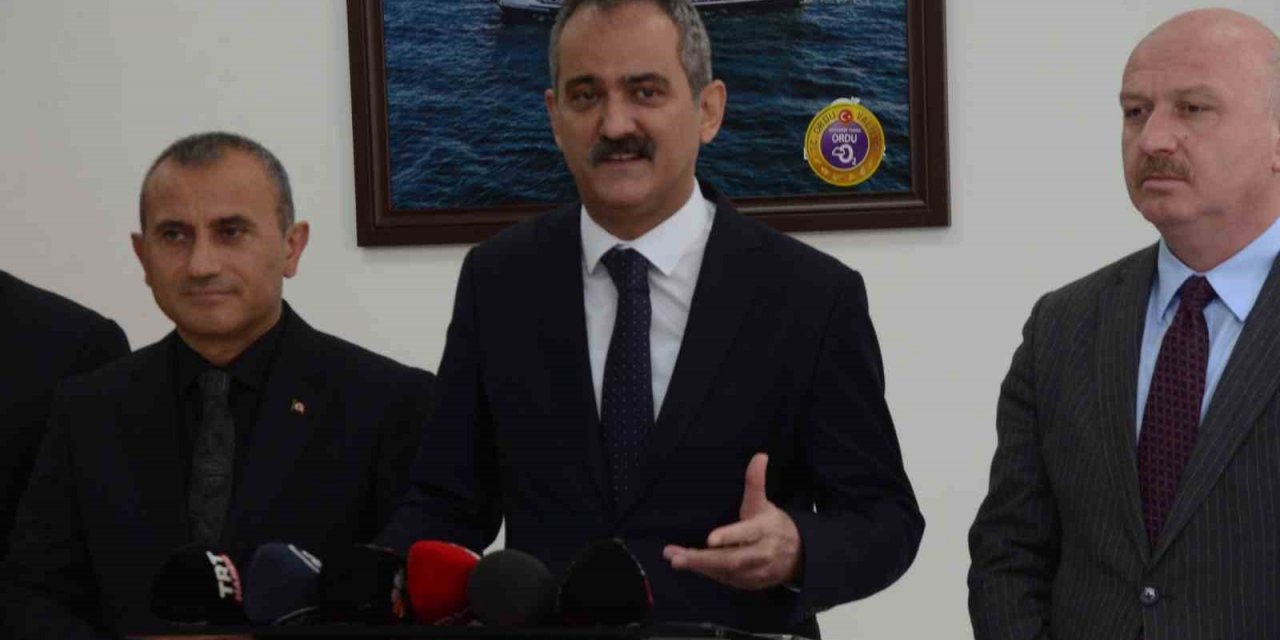 Bakan Özer: "Yıl sonuna kadar tüm köy okullarını hızlı bir şekilde köy yaşam merkezine çevirmeyi hedefliyoruz"