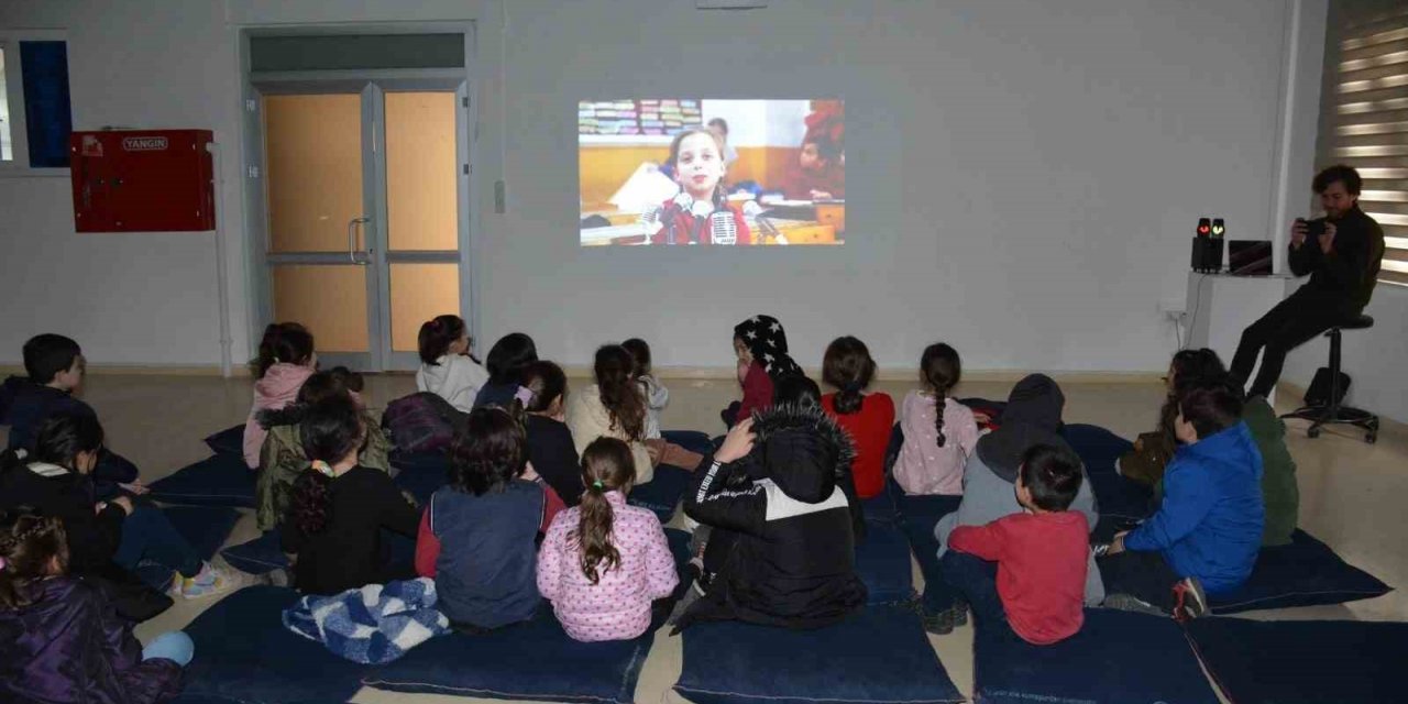 Geleceğin sanatçılarının sergisi ilgi gördü