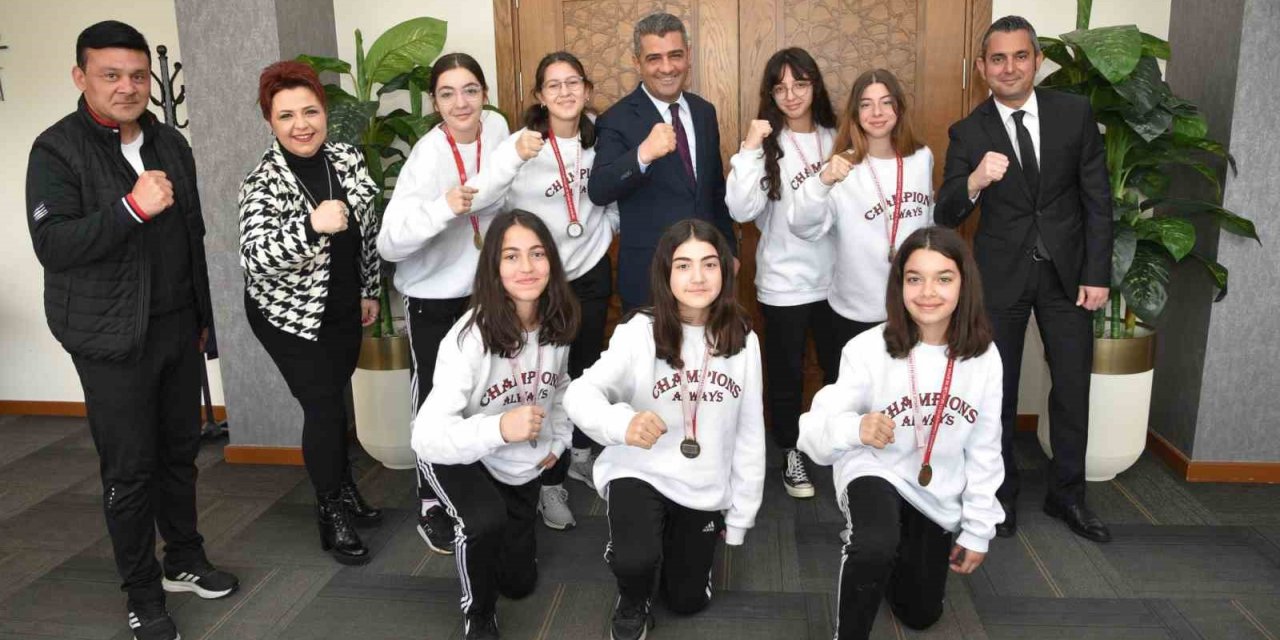 Denizli’nin kızları potada bölge şampiyonu oldu