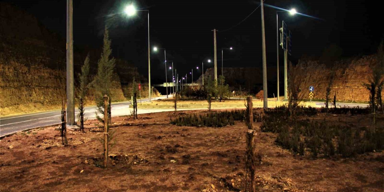 Dicle Elektrik Mardin’in en yüksek rakımlı geçidini aydınlattı