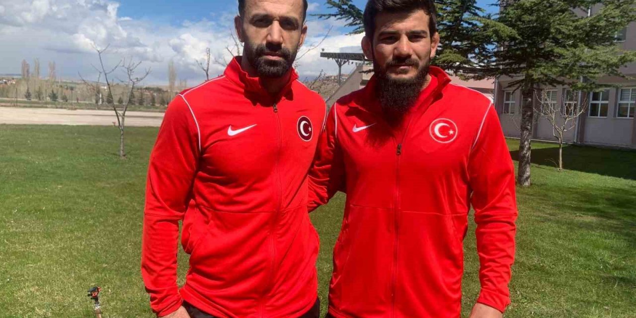 Milli güreşçiler Soner Demirtaş ve Servet Coşkun, Avrupa’da mindere çıkmaya hazır