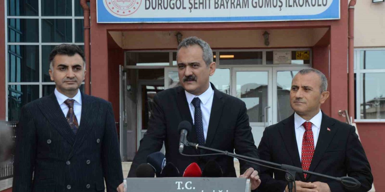 Bakan Özer: "24 Nisan itibarıyla artık ülkemizde 81 ilde eğitim-öğretim kaldığı yerden devam edecek"