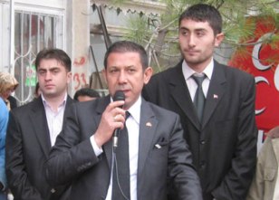Yücel: MHP'li belediyelere baskı var