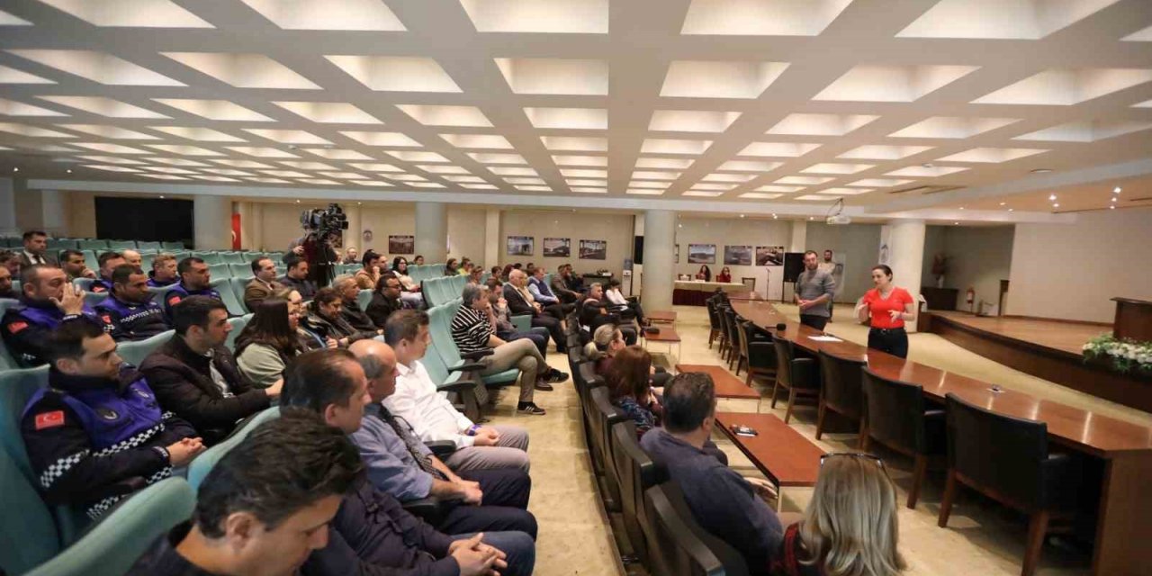 Selçuk’ta memurlar için TİS süreci uzlaşma ve ikramiye kazanımıyla tamamlandı