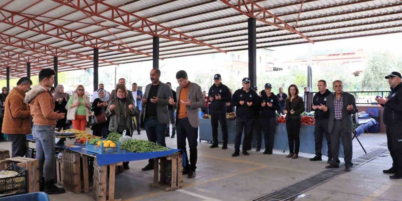 İsabeyli Ahmet Gümüş Kapalı Pazaryeri açıldı