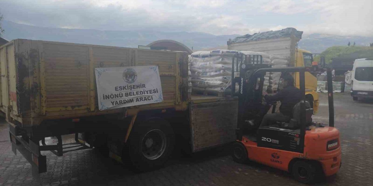 İnönü Belediyesi’nden deprem bölgesine kuru bakliyat desteği