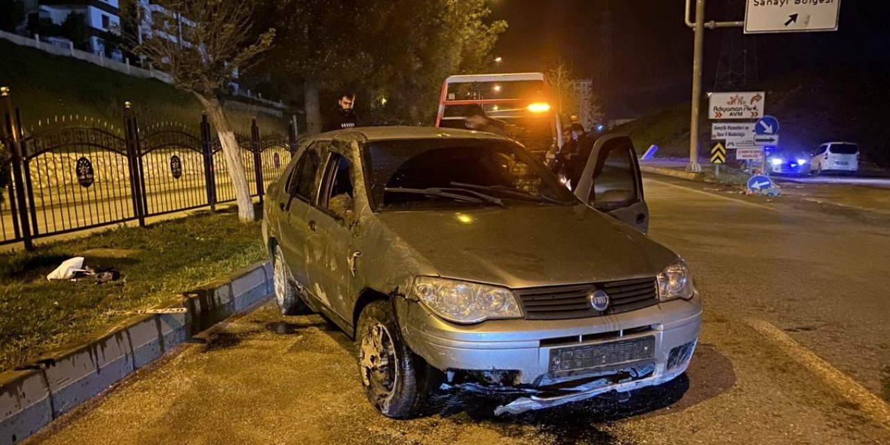 Refüje çıkan otomobilin sürücüsü yaralandı