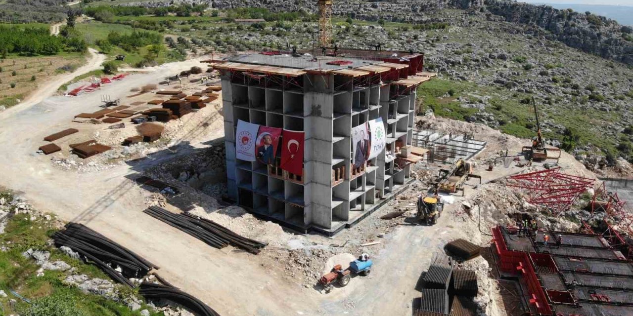 TOKİ konutlarının sırrı: Radye temel ve tünel kalıp