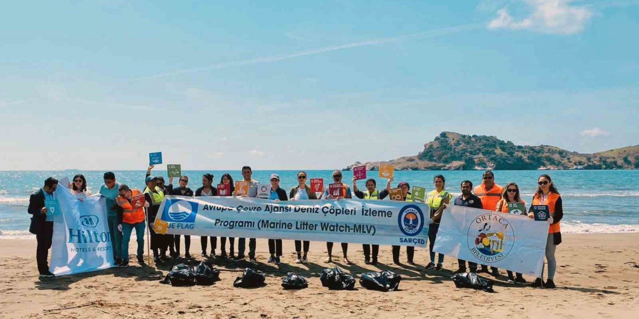 Ortaca Sarıgerme sahilinde çevre temizliği