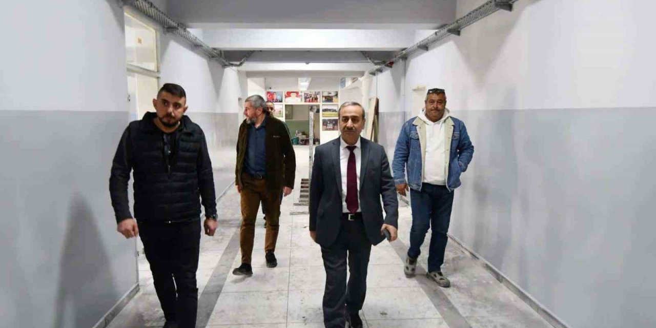 Akbaş, okullarda incelemelerde bulundu