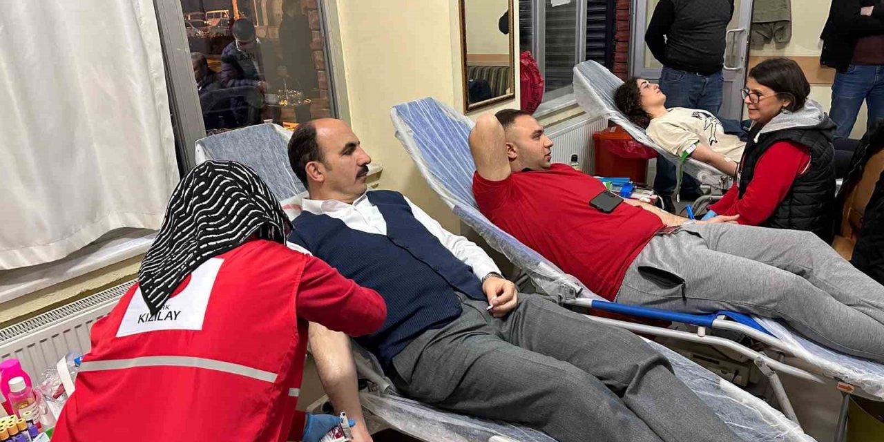 Başkan Altay herkesi kan bağışı yapmaya davet etti