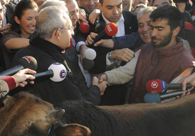 Kılıçdaroğlu'nun önünde silahlı kavga