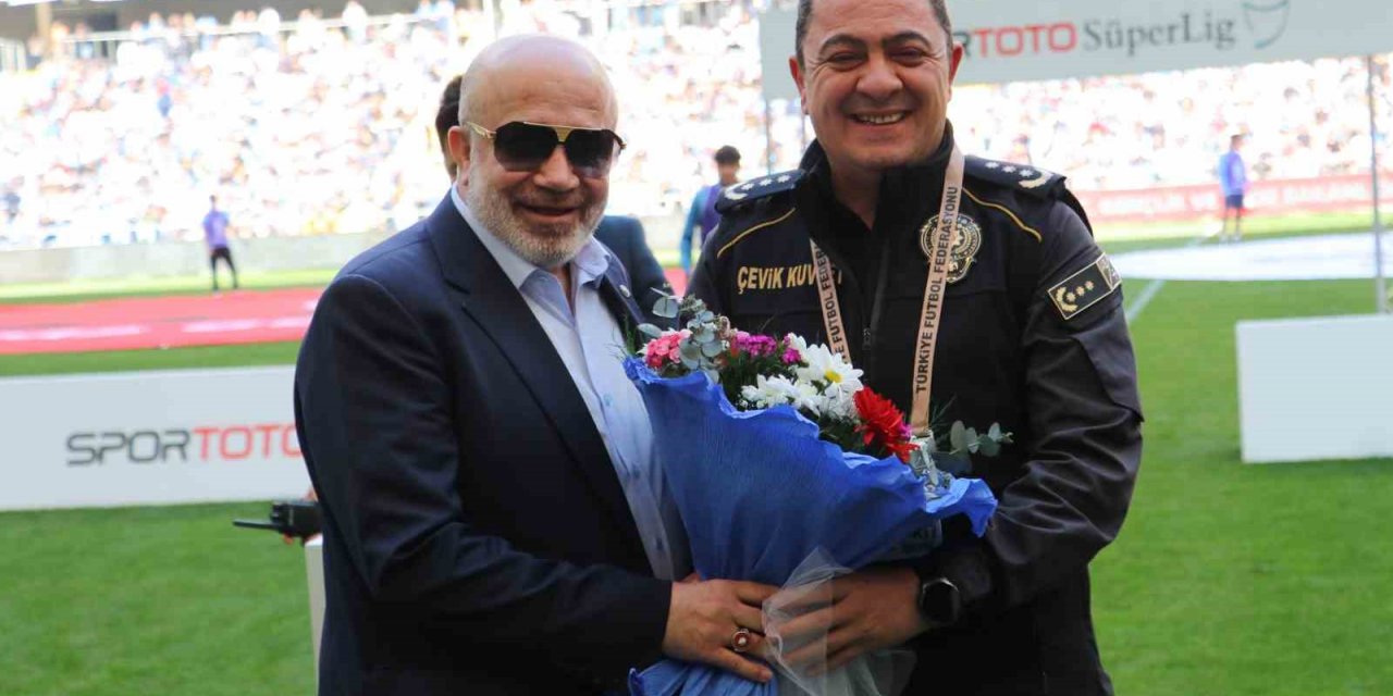 Spor Toto Süper Lig: Adana Demirspor: 2 - Kasımpaşa: 0 (Maç devam ediyor)