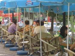 Kafelerin yerini çay bahçeleri aldı